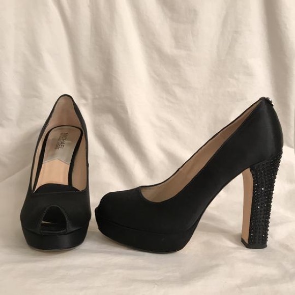 MICHAEL Michael Kors Shoes - Micheal Kors Nadia pumps black satin peep toes